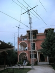 Blick auf die Antennenfarm von Spiros